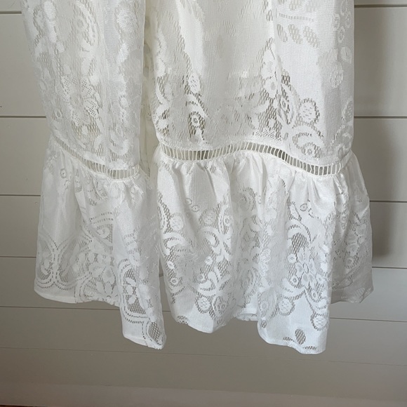 White lace button up dress. Size small. - Picture 3 of 4
